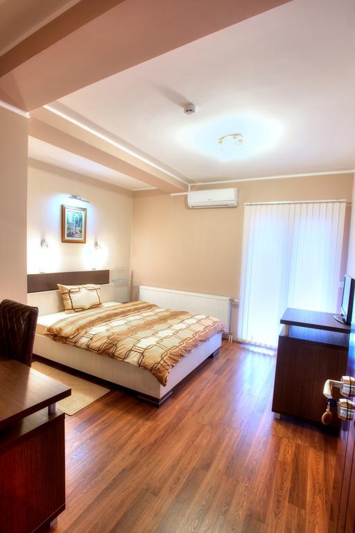 Guesthouse Vitez Βράνιε Εξωτερικό φωτογραφία