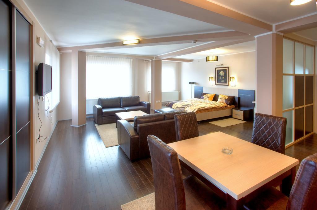 Guesthouse Vitez Βράνιε Εξωτερικό φωτογραφία